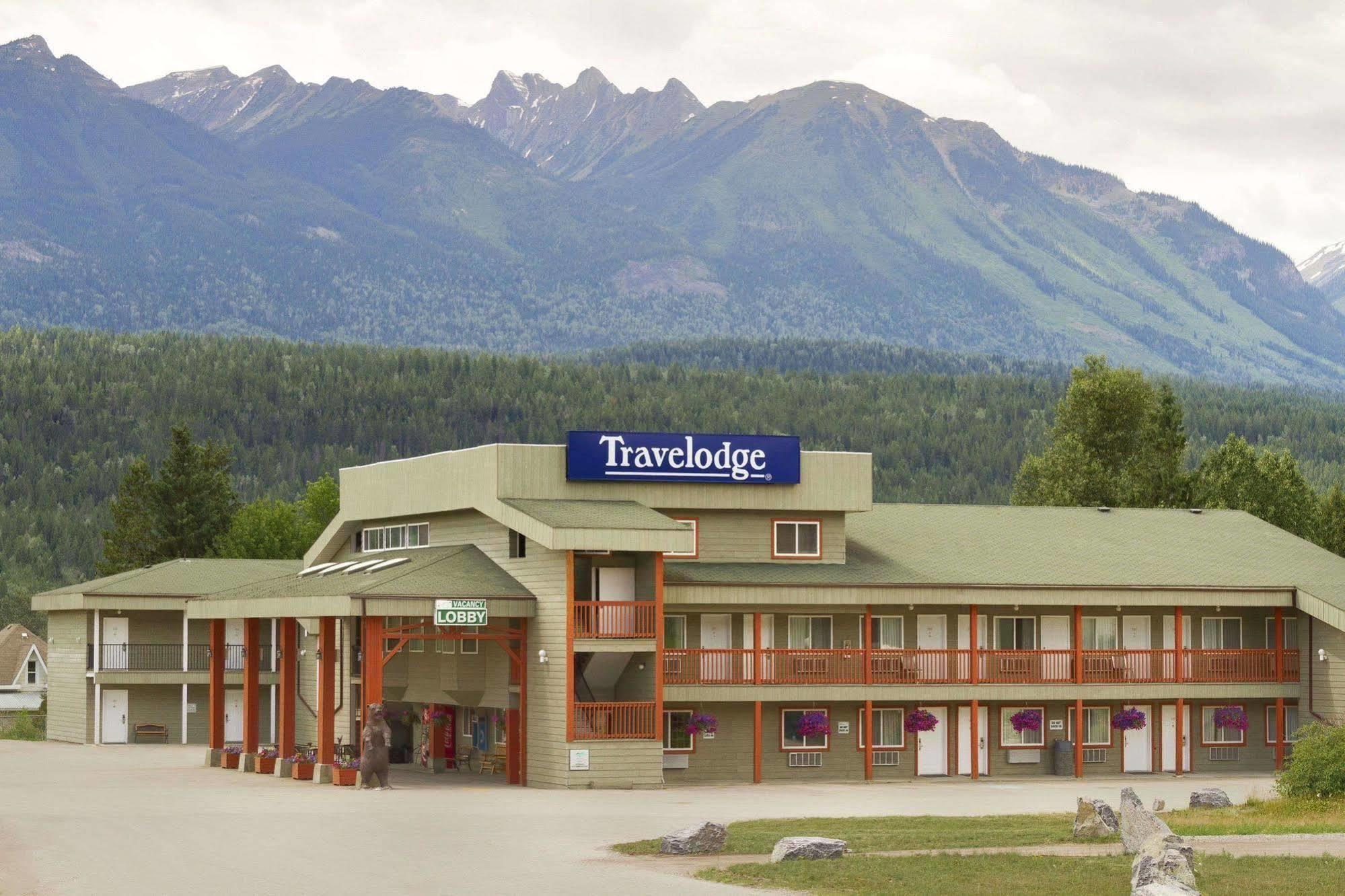 Travelodge By Wyndham Golden Sportsman Lodge Exterior foto